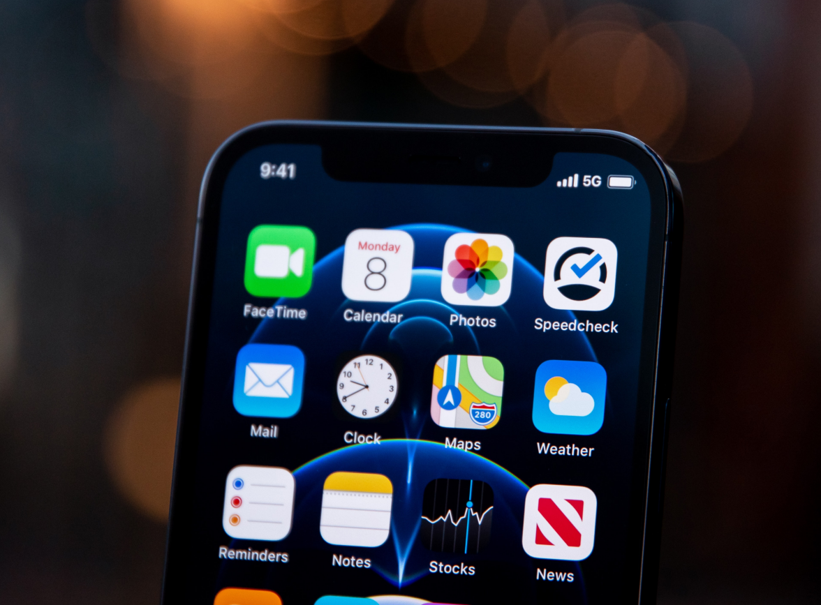 定兴苹果手机维修分享为什么 iPhone 12 在冬季会自动关机 